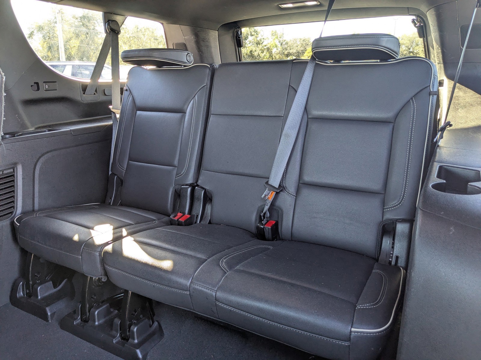 2023 Chevrolet Suburban - Photo 15