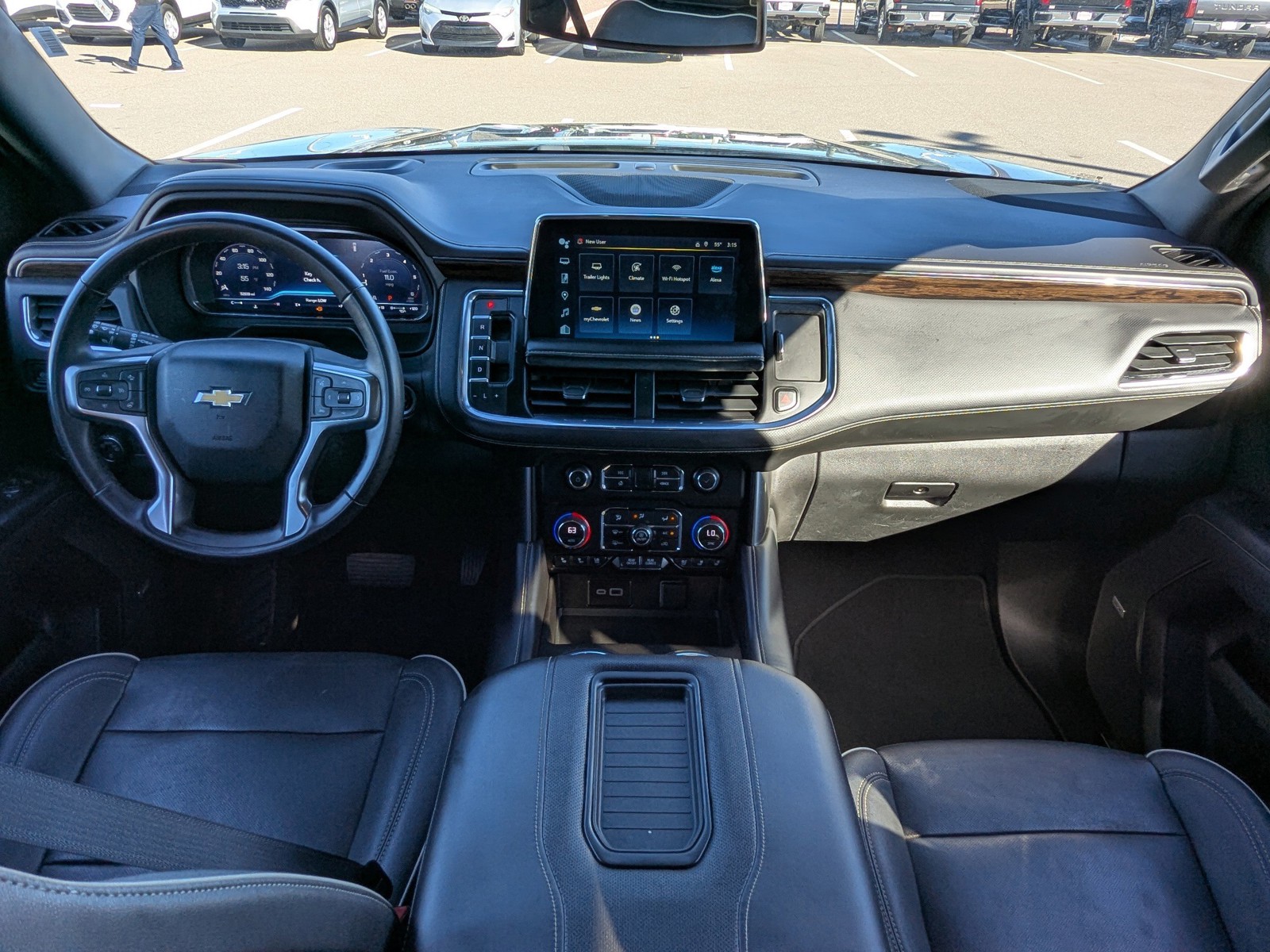 2023 Chevrolet Suburban - Photo 17