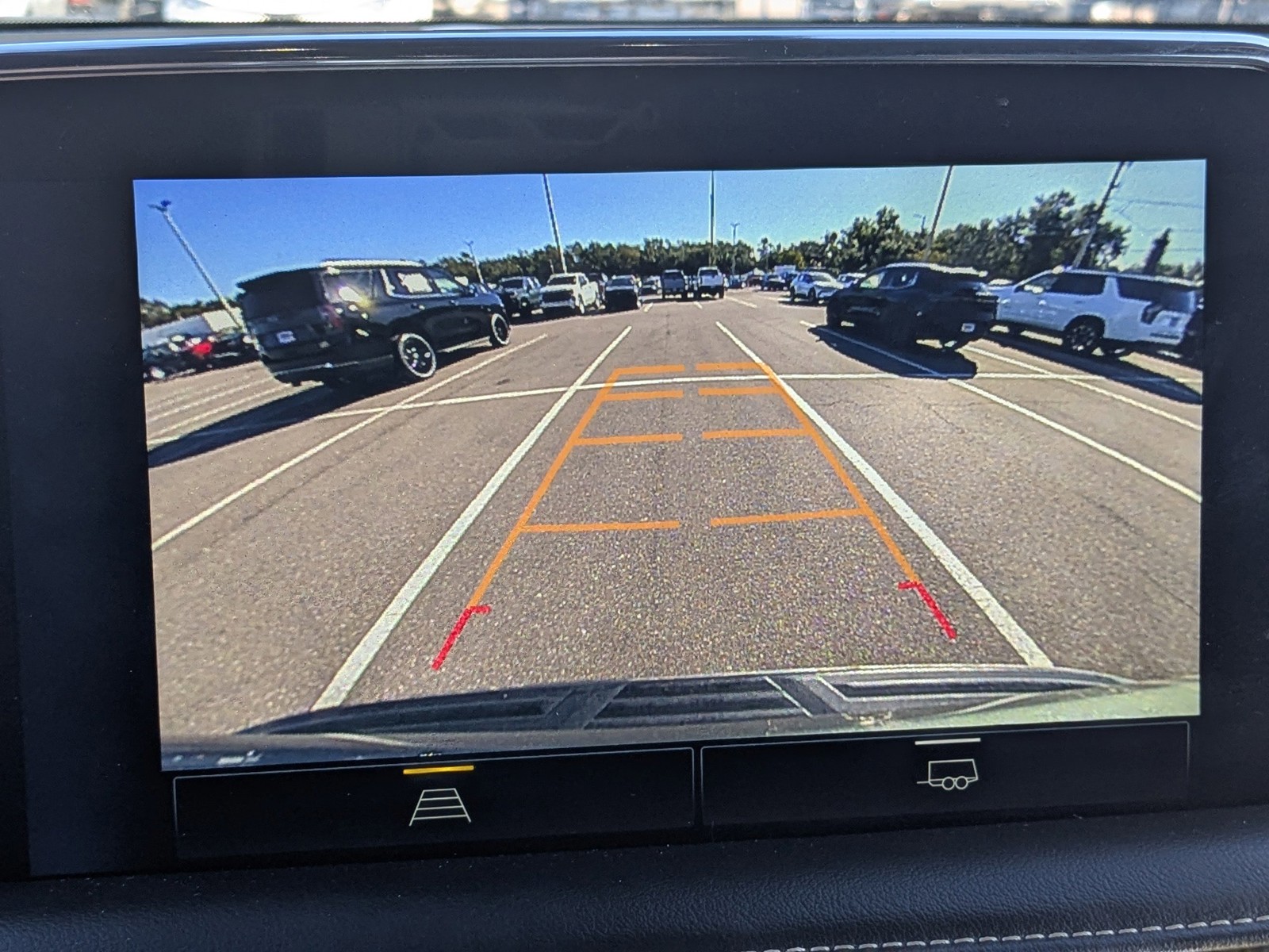 2023 Chevrolet Suburban - Photo 23