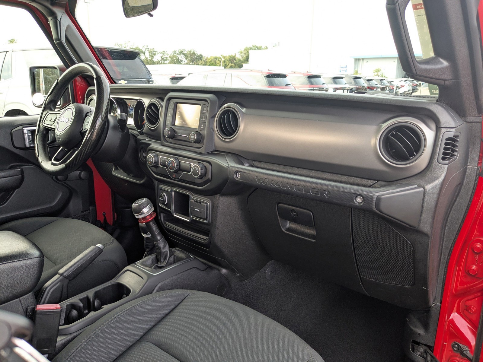 2021 Jeep Wrangler - Photo 14