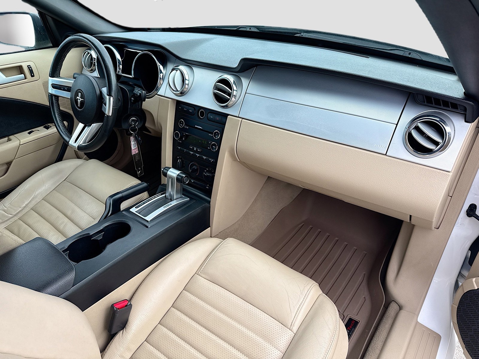 2008 Ford Mustang - Photo 14