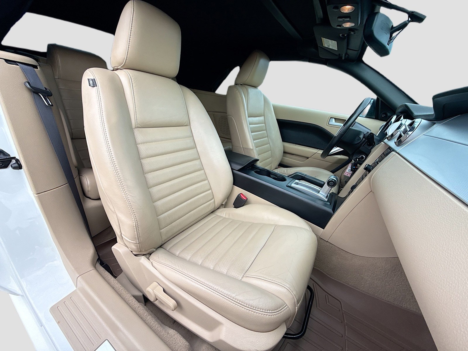 2008 Ford Mustang - Photo 15