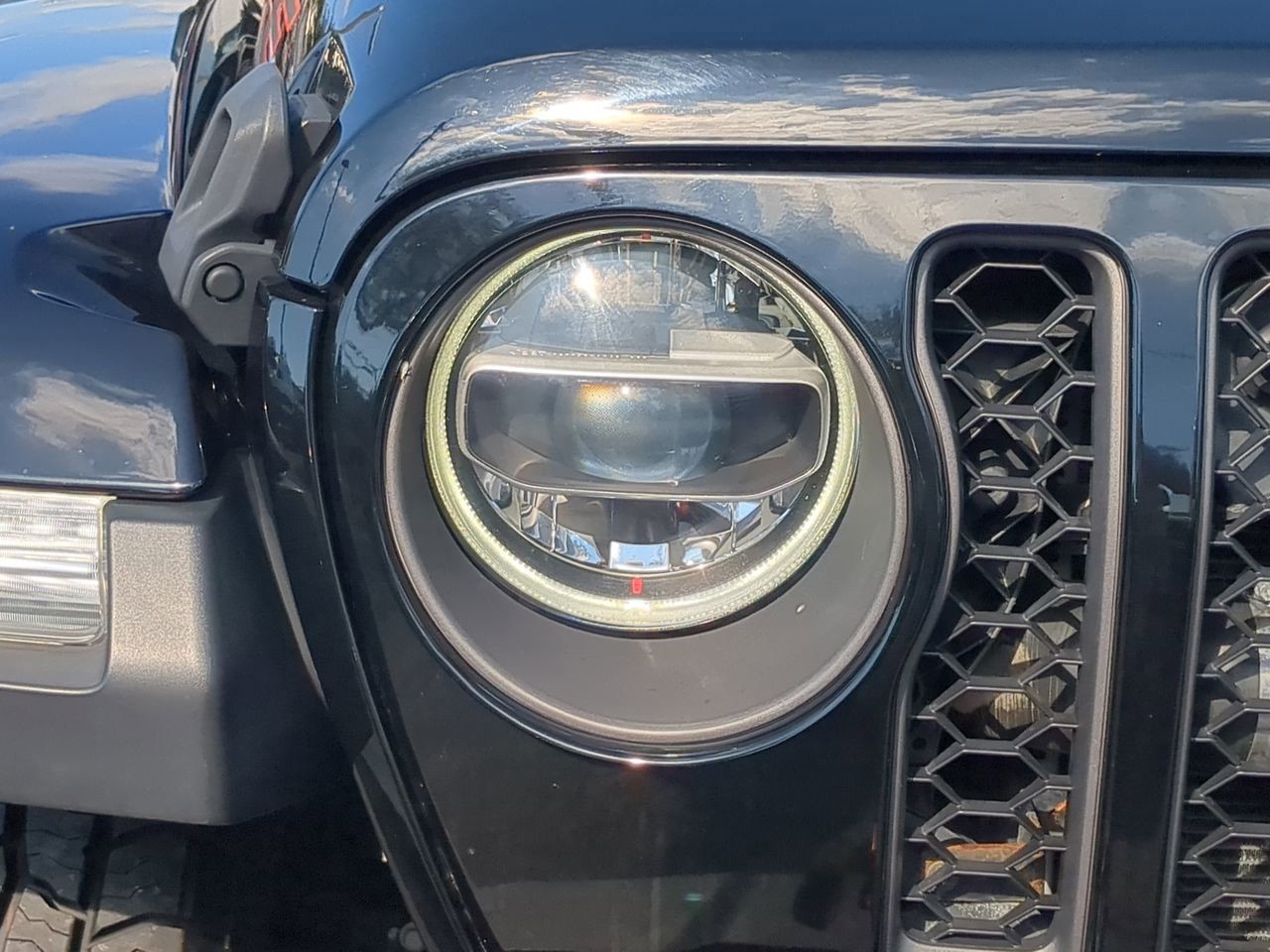 2021 Jeep Gladiator - Photo 11