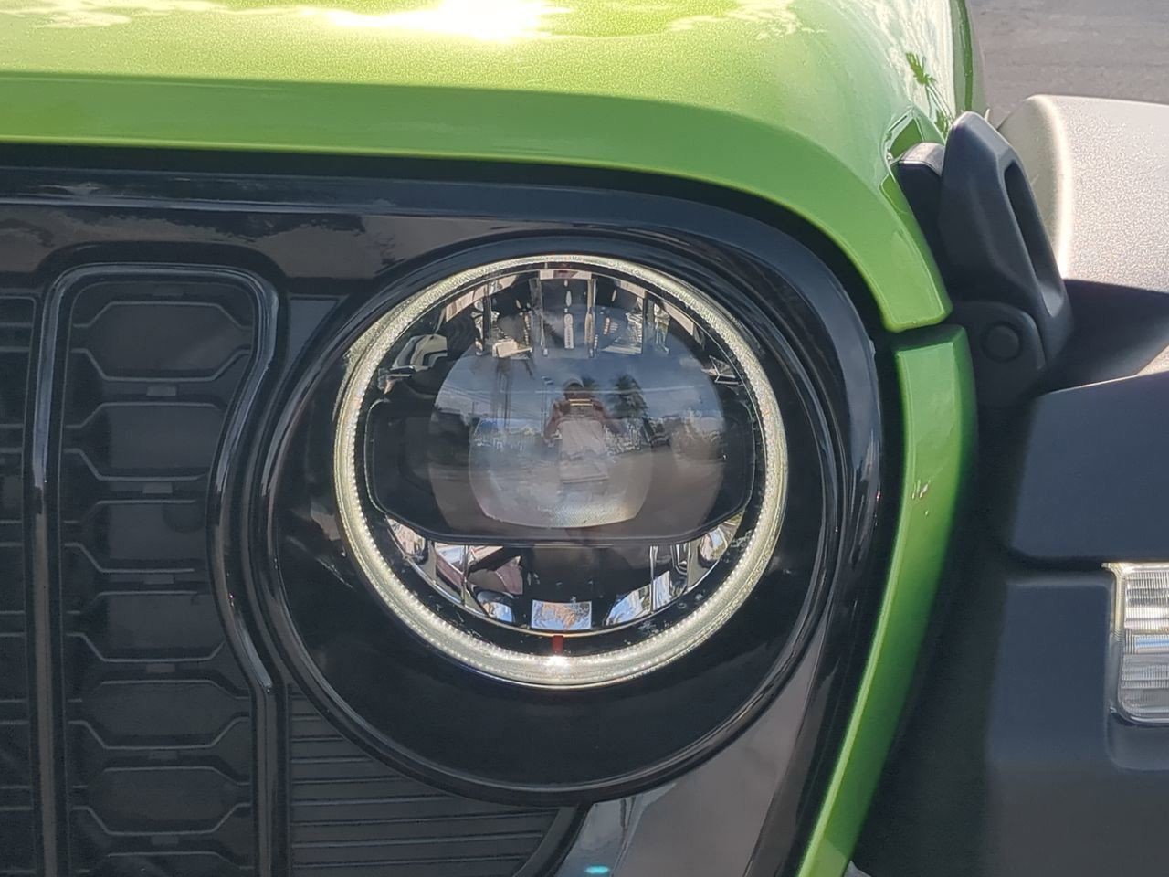 2025 Jeep Wrangler - Photo 10