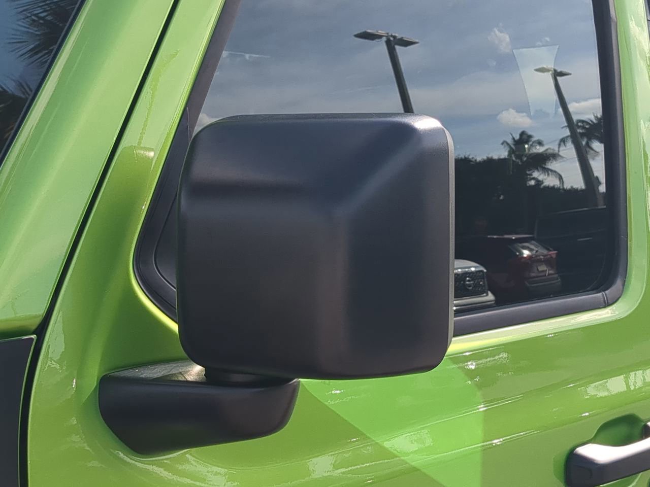2025 Jeep Wrangler - Photo 12
