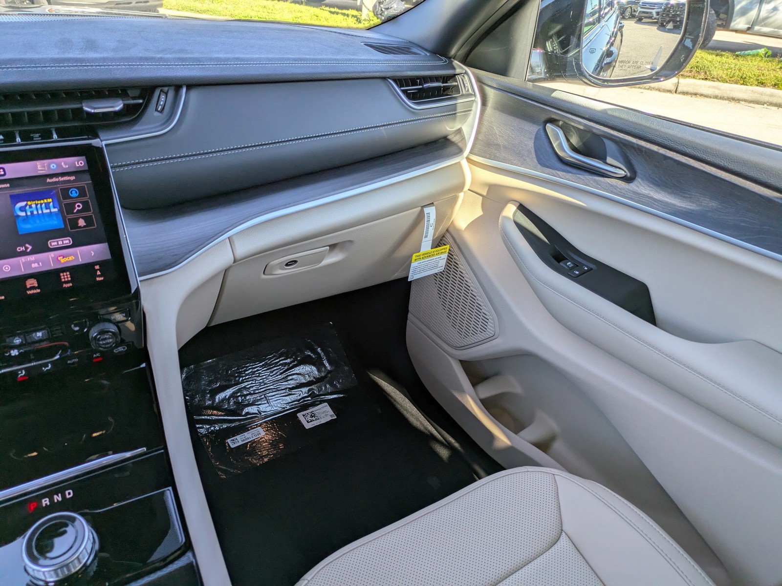 2025 Jeep Grand Cherokee - Photo 14