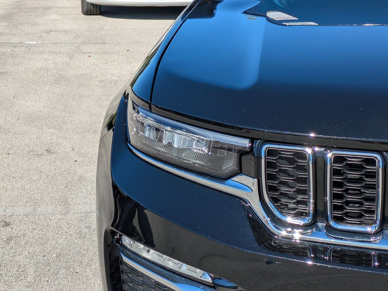 2025 Jeep Grand Cherokee - Photo 9