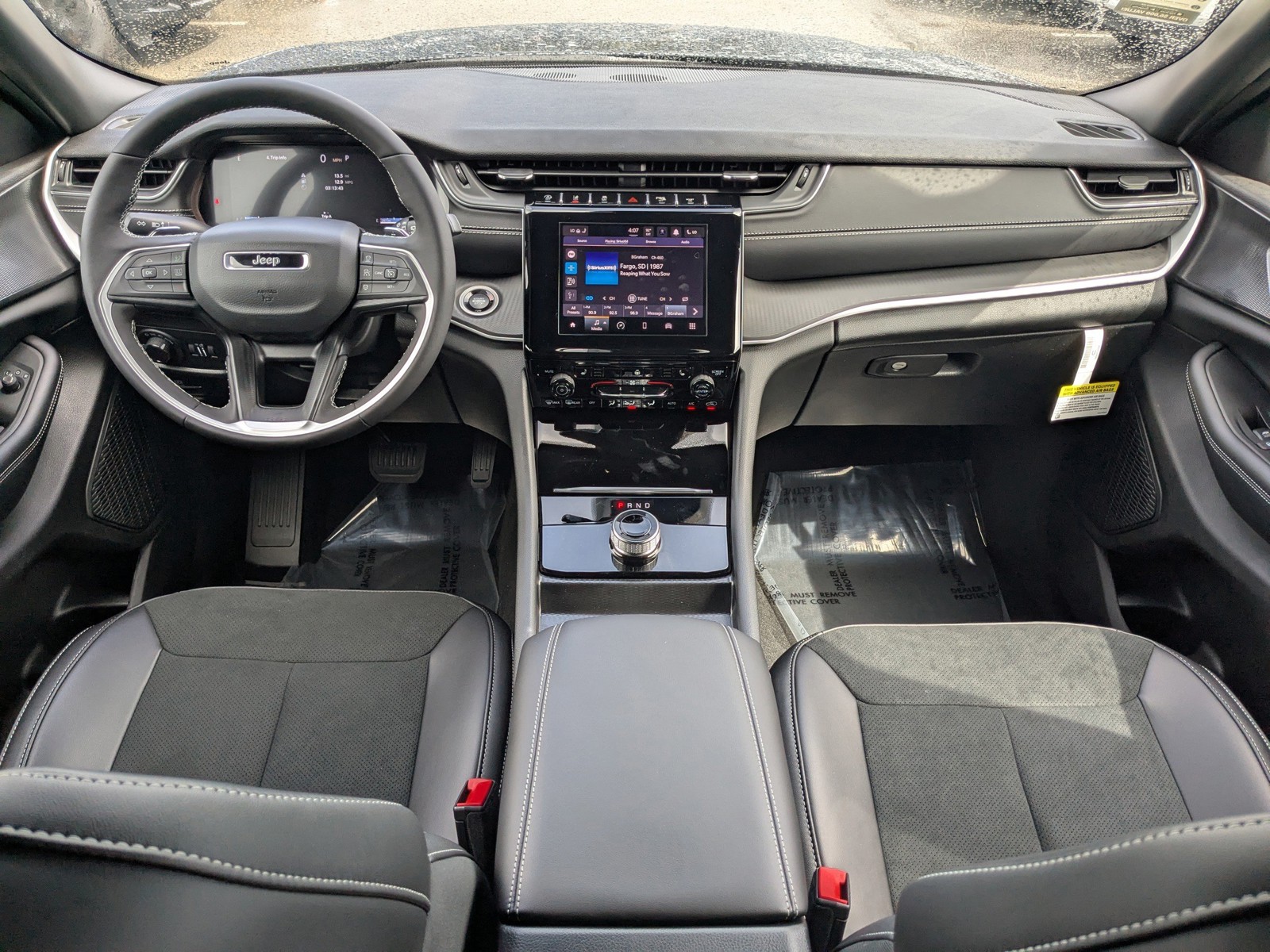 2025 Jeep Grand Cherokee - Photo 15