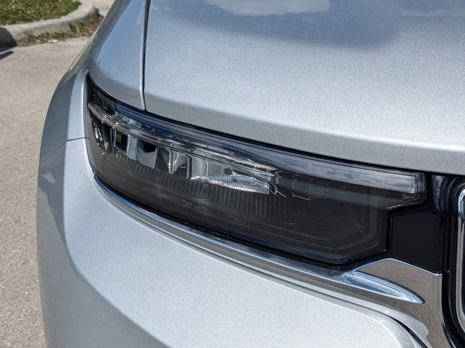 2025 Jeep Grand Cherokee - Photo 10