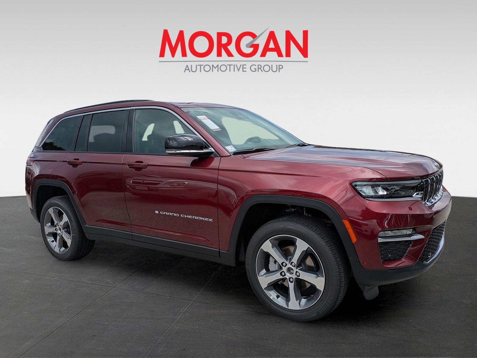 2025 Jeep Grand Cherokee - Photo 2