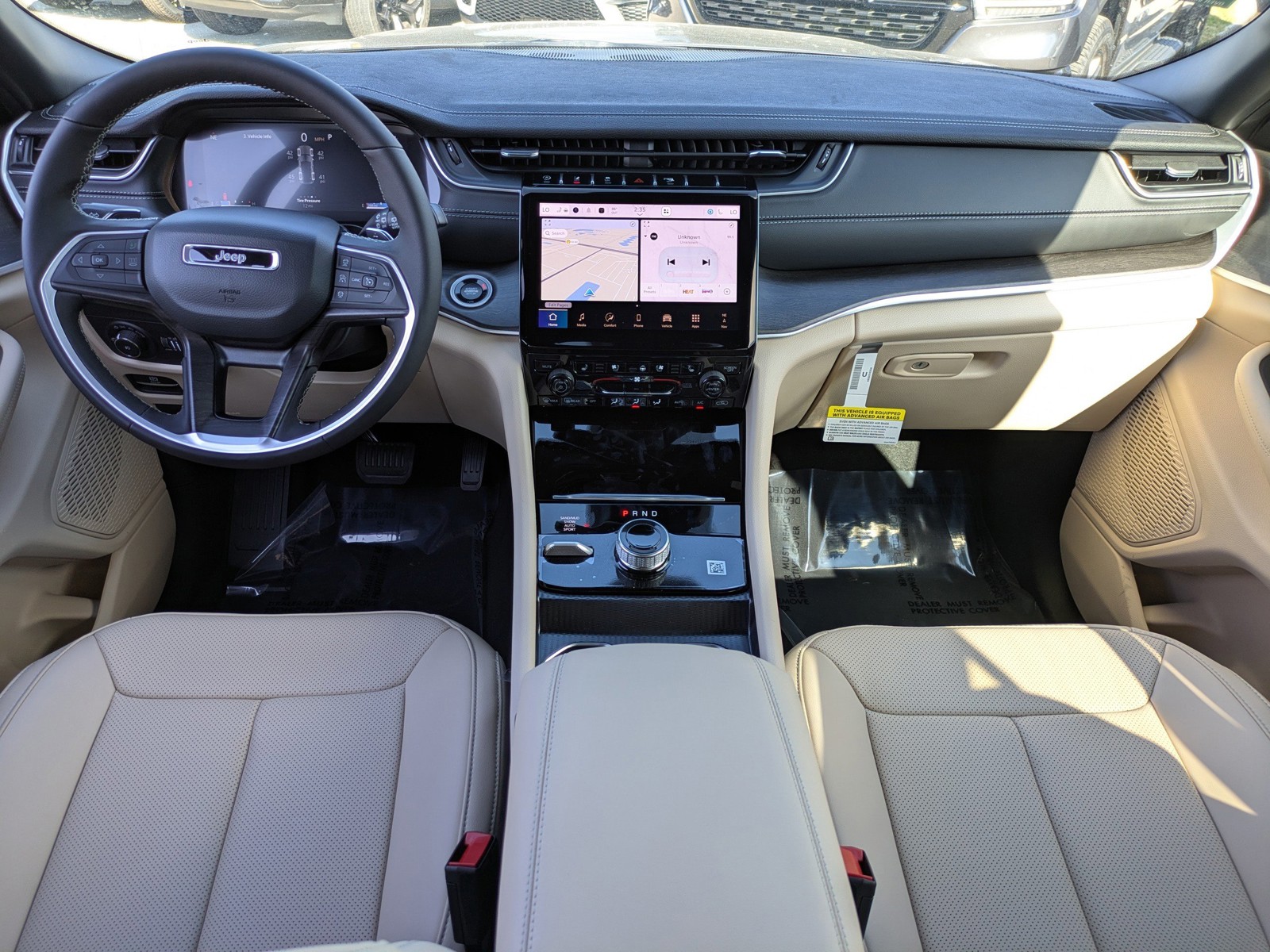 2025 Jeep Grand Cherokee - Photo 14