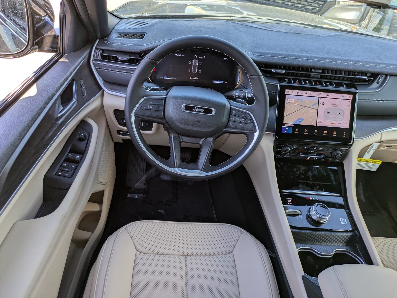 2025 Jeep Grand Cherokee - Photo 15