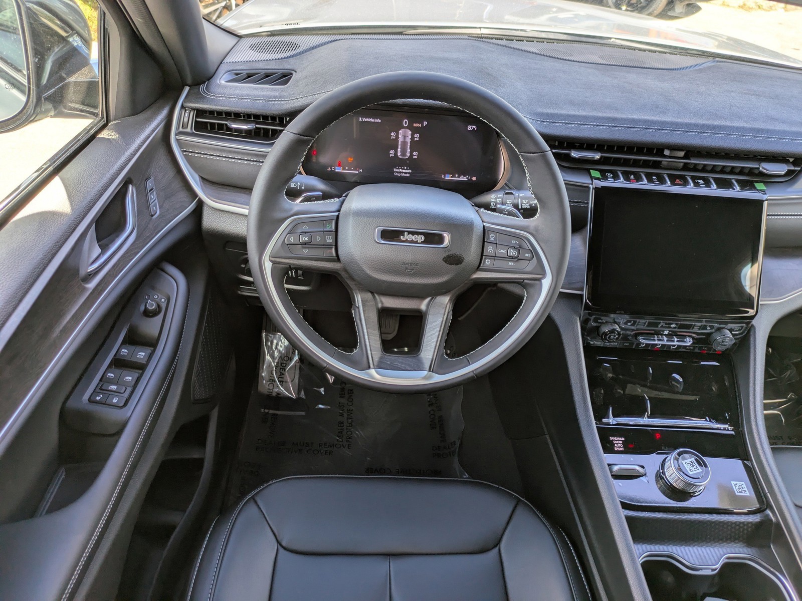 2025 Jeep Grand Cherokee - Photo 15