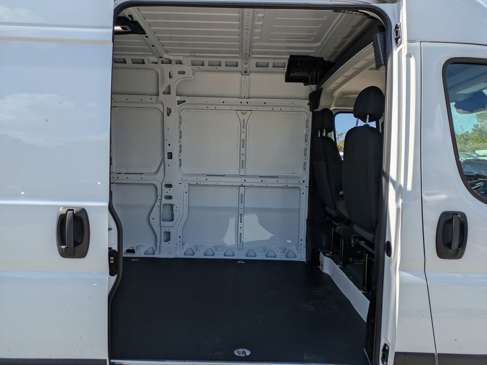 2026 Ram ProMaster 2500 - Photo 13