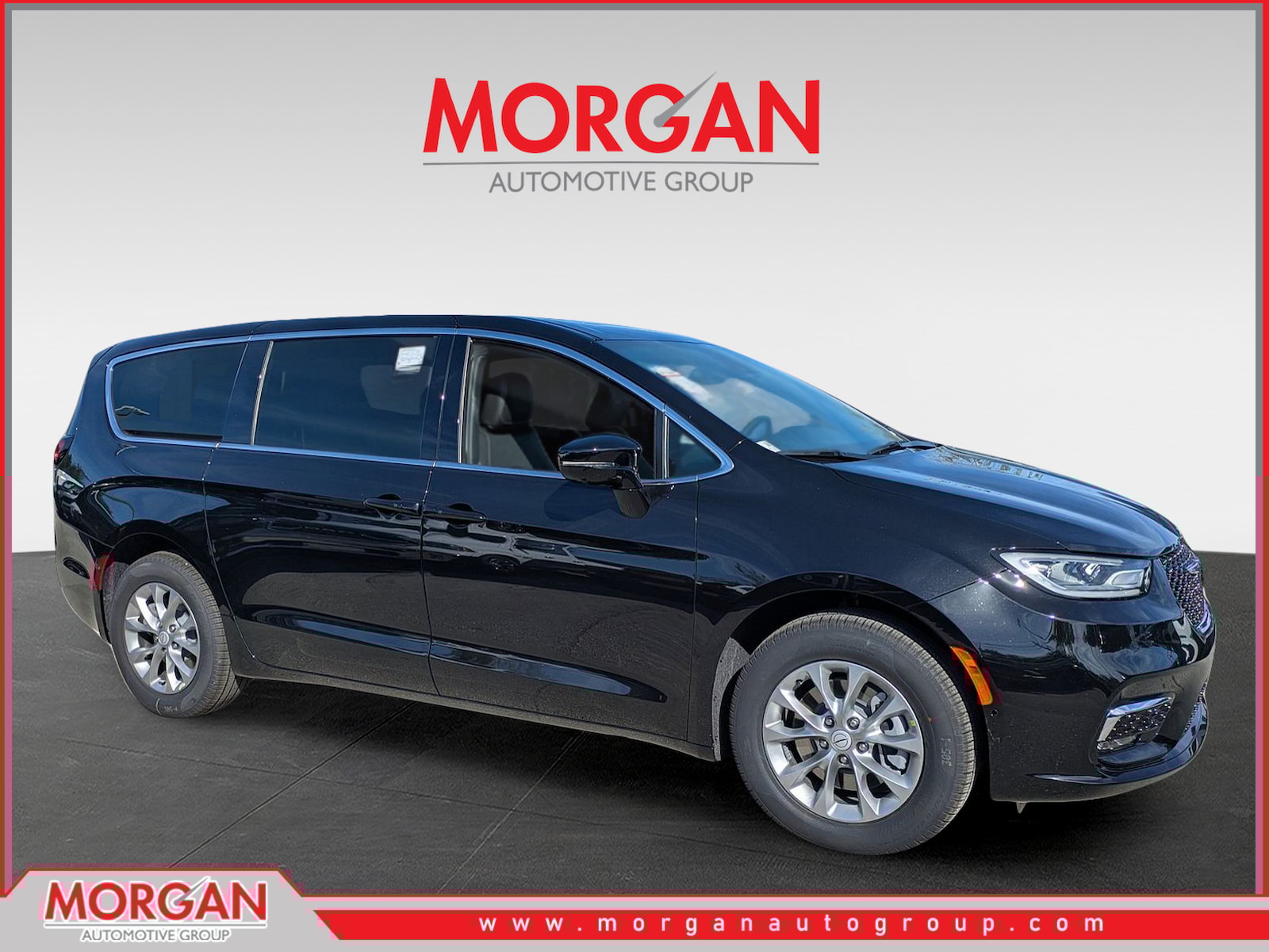 2026 Chrysler Pacifica Limited's photo