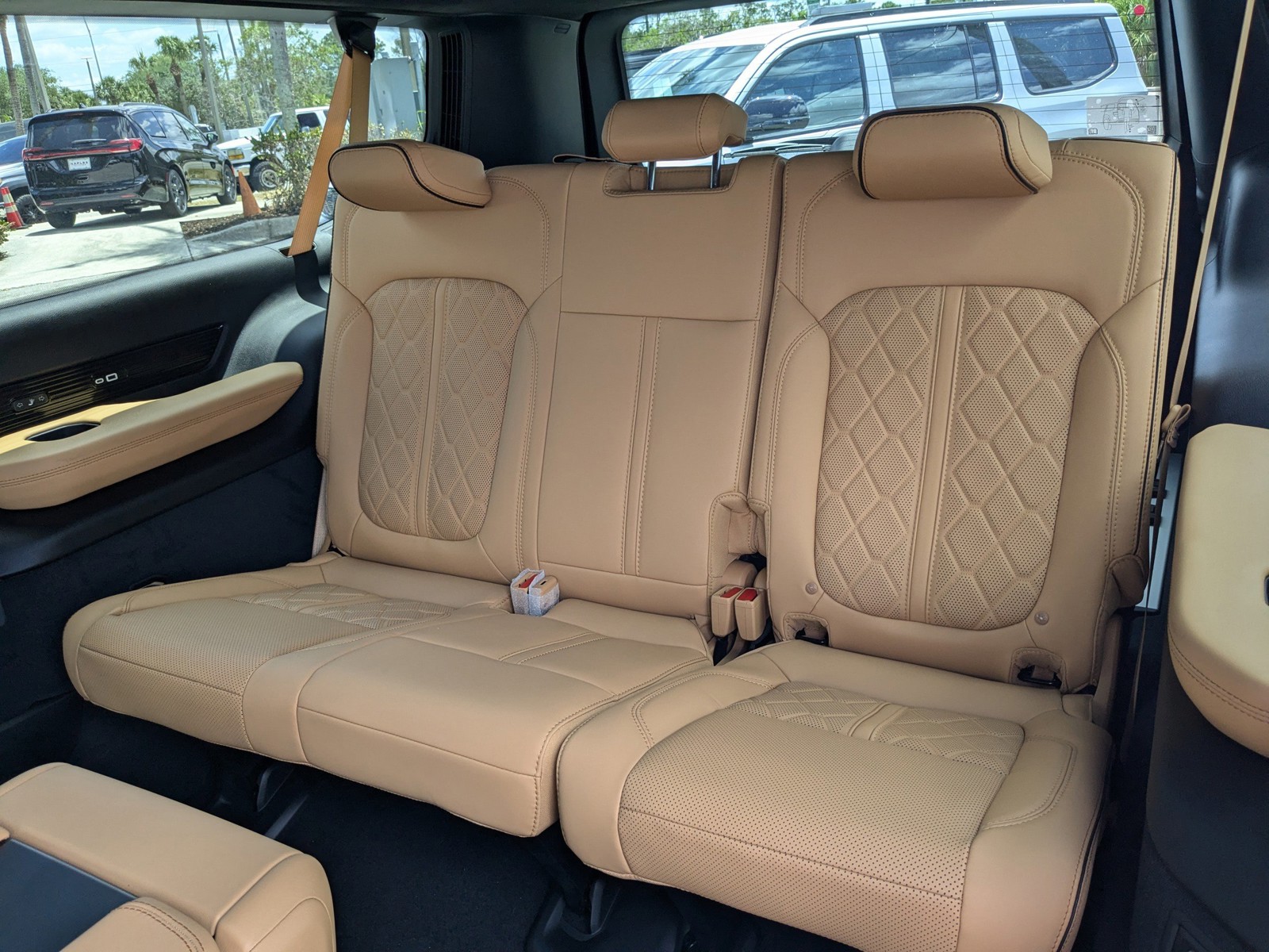 2025 Jeep Grand Wagoneer L - Photo 14