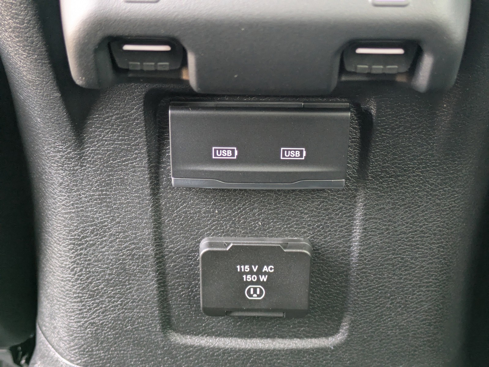 2026 Jeep Wrangler - Photo 14