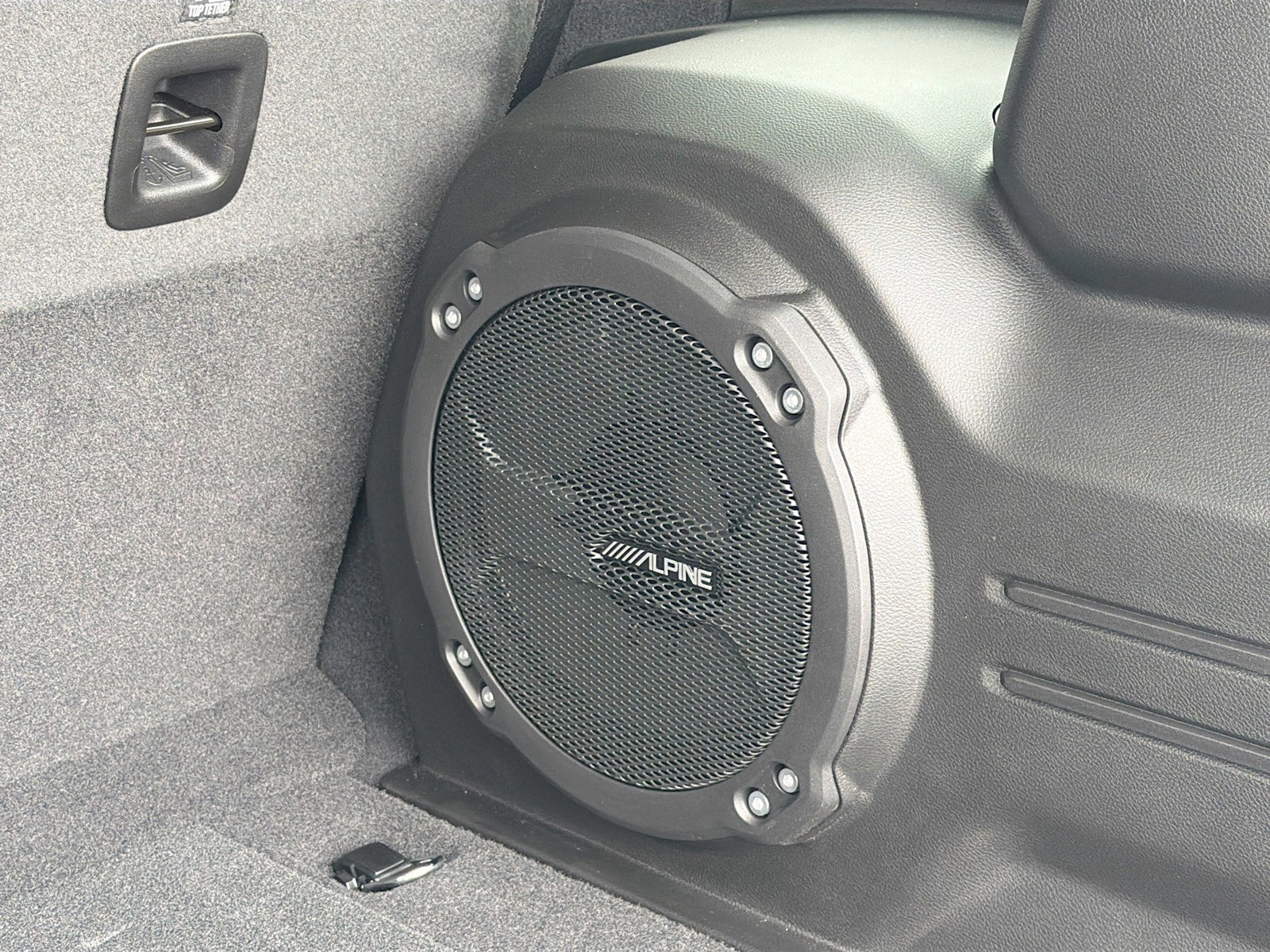 2026 Jeep Wrangler - Photo 13