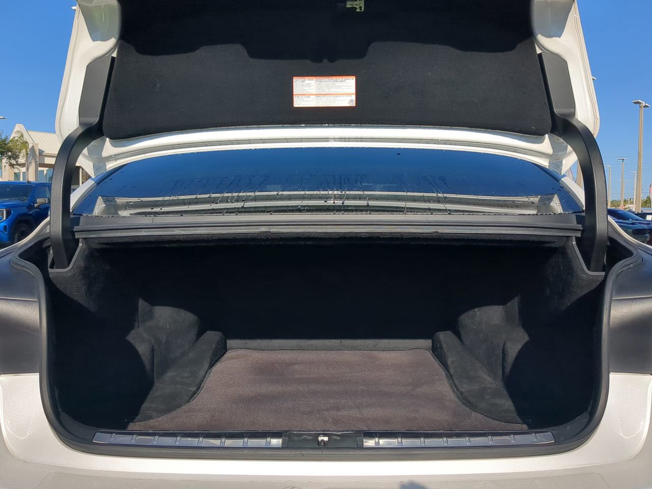 2023 Lexus LS - Photo 13