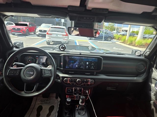 2024 Jeep Wrangler - Photo 14