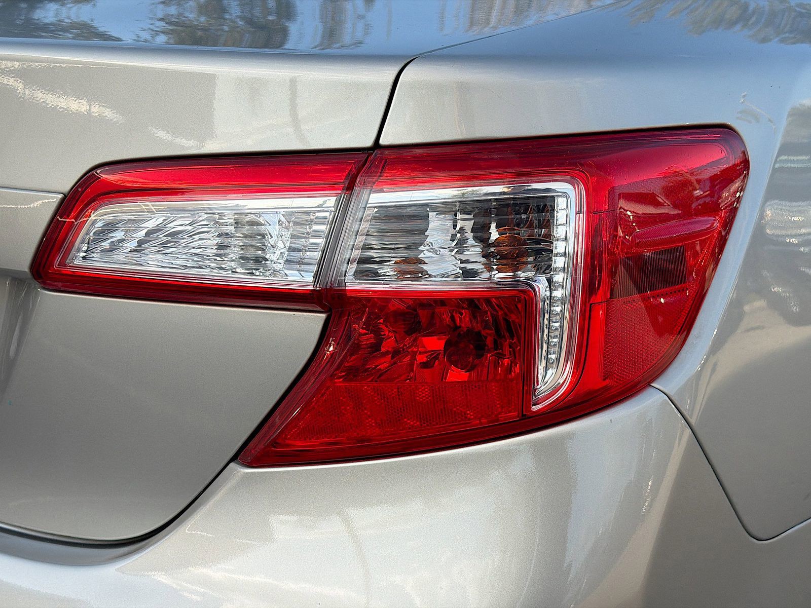 2013 Toyota Camry - Photo 12