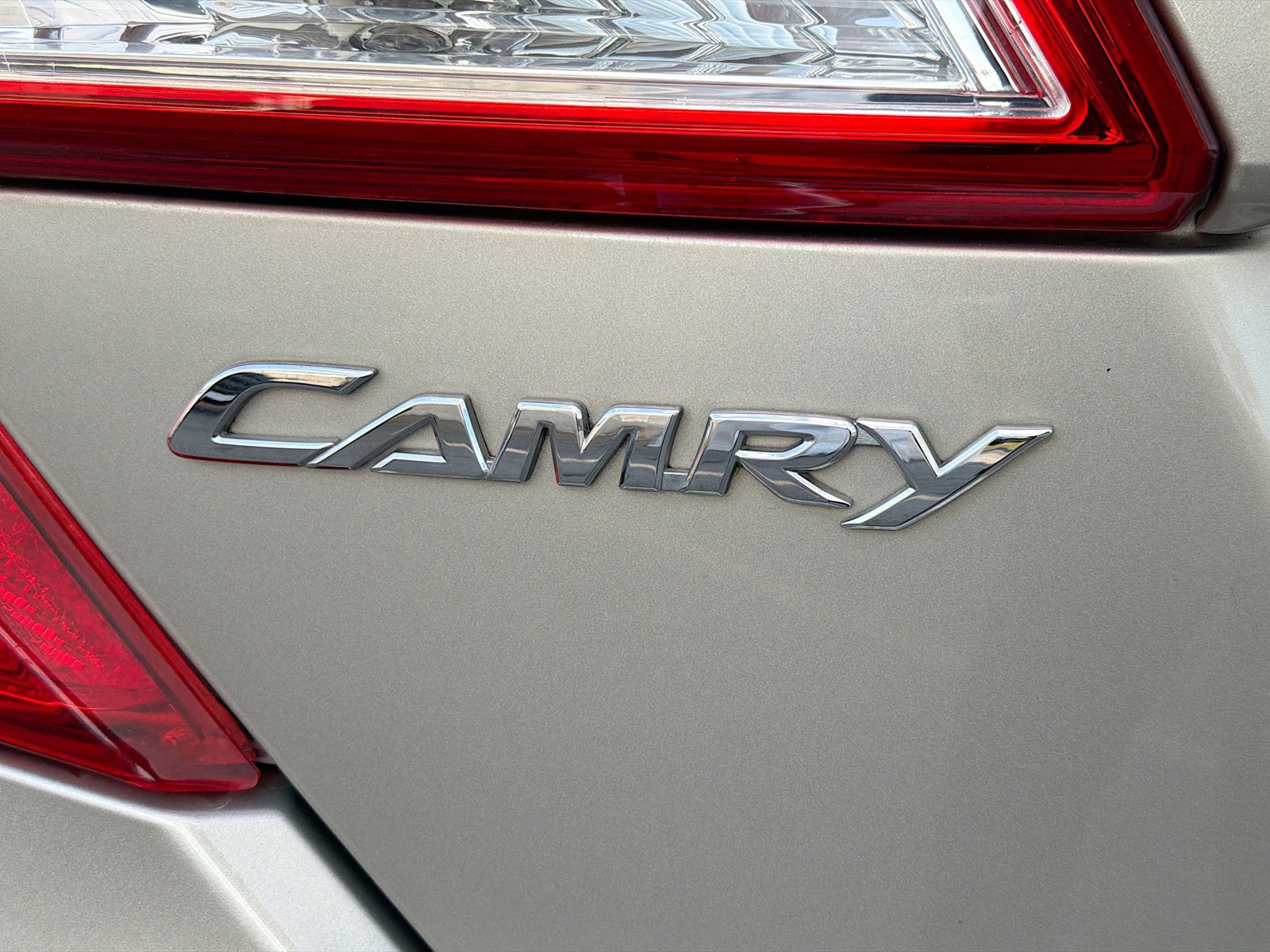 2013 Toyota Camry - Photo 8
