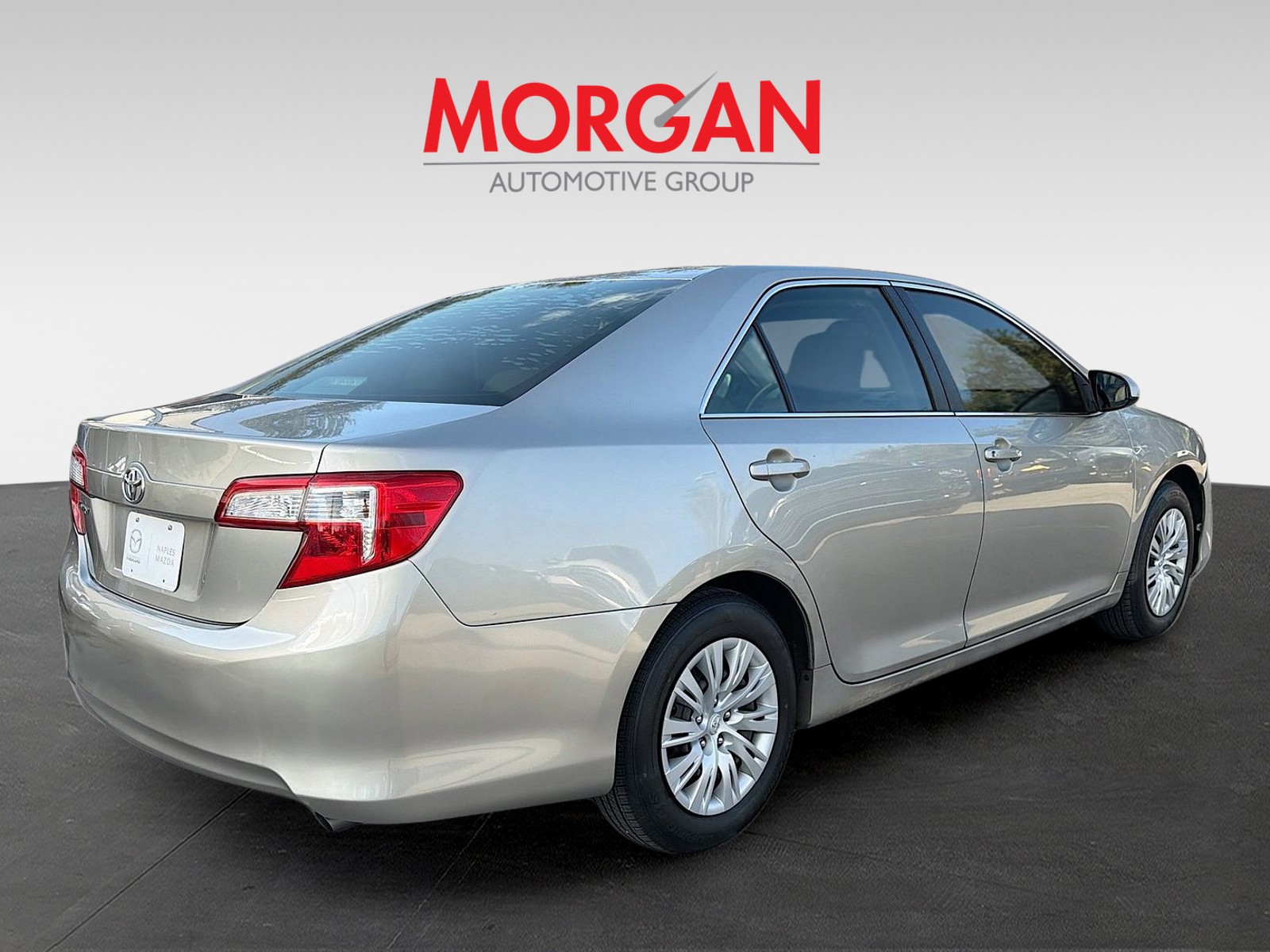 2013 Toyota Camry - Photo 3