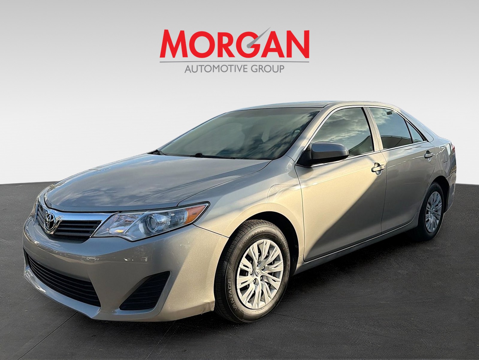 2013 Toyota Camry - Photo 6