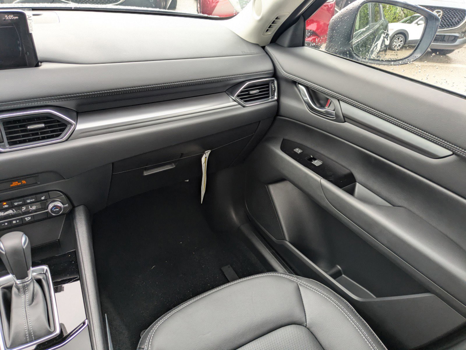 2025 Mazda CX-5 - Photo 15