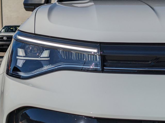 2025 Volkswagen Taos - Photo 11