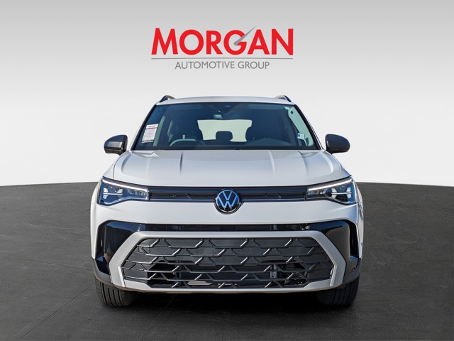 2025 Volkswagen Taos - Photo 3