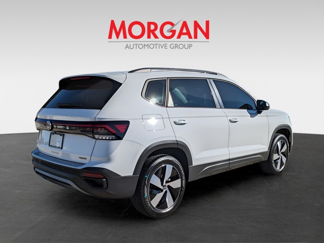 2025 Volkswagen Taos - Photo 5