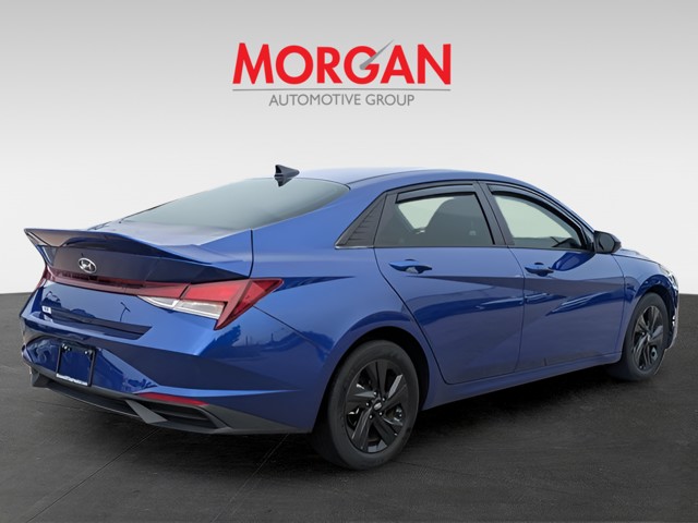 2021 Hyundai Elantra - Photo 5