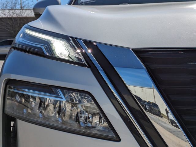 2023 Nissan Rogue - Photo 11