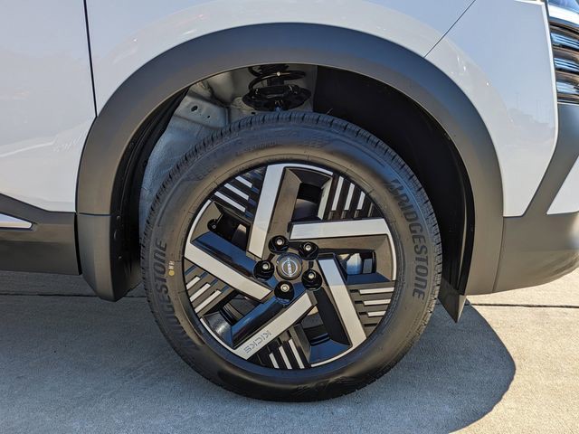 2026 Nissan Kicks - Photo 12