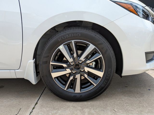 2025 Nissan Versa - Photo 12