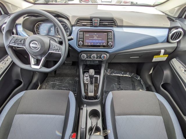 2025 Nissan Versa - Photo 15