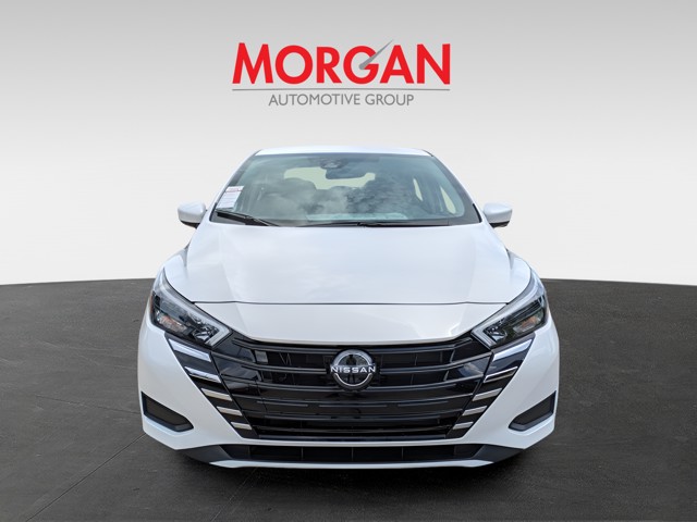 2025 Nissan Versa - Photo 4