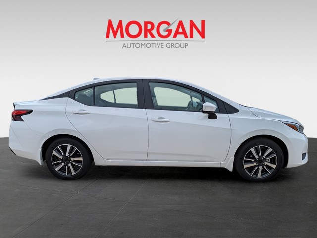 2025 Nissan Versa - Photo 8