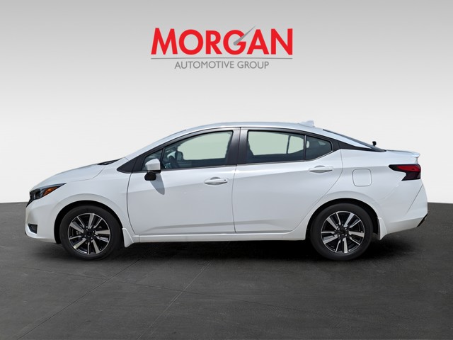 2025 Nissan Versa - Photo 9