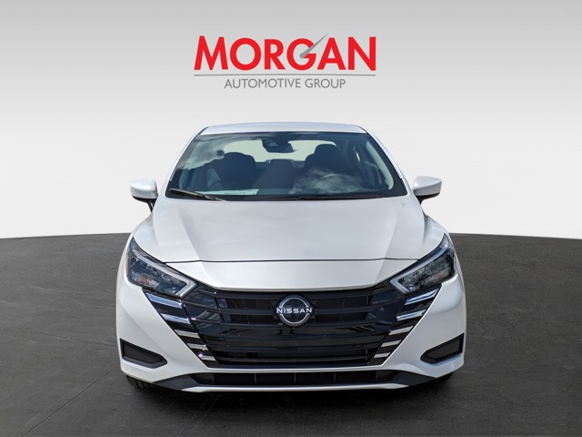 2025 Nissan Versa - Photo 4