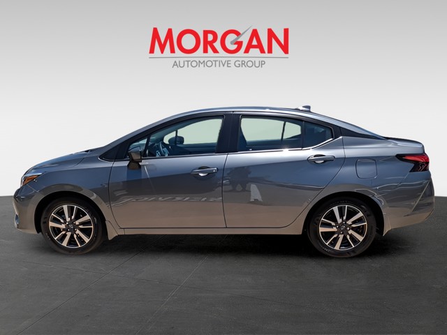 2025 Nissan Versa - Photo 9
