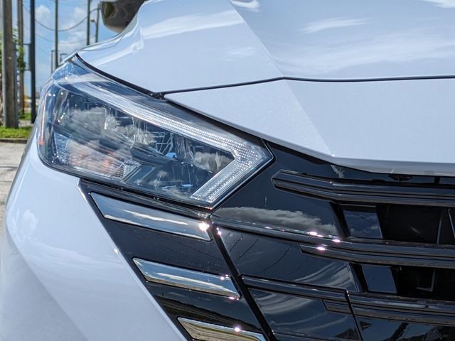 2025 Nissan Versa - Photo 10