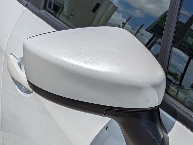 2025 Nissan Versa - Photo 12