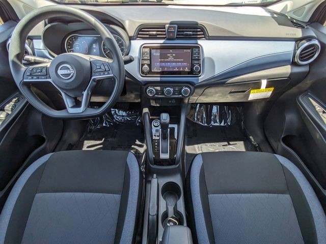 2025 Nissan Versa - Photo 13