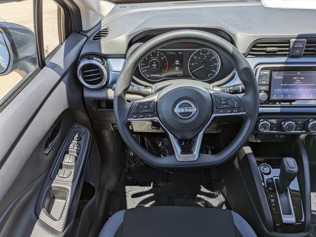 2025 Nissan Versa - Photo 15