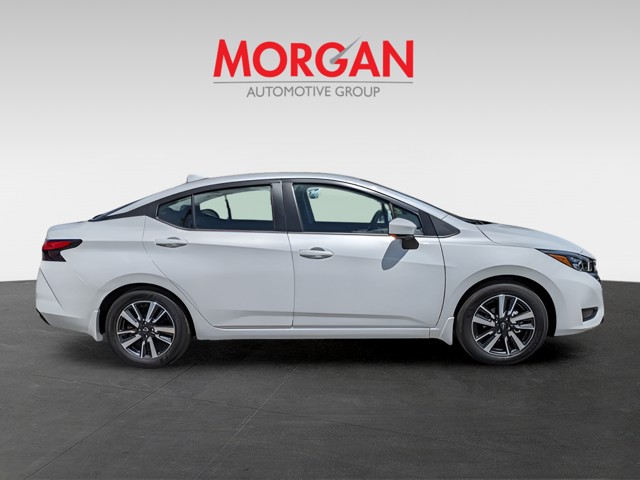 2025 Nissan Versa - Photo 8