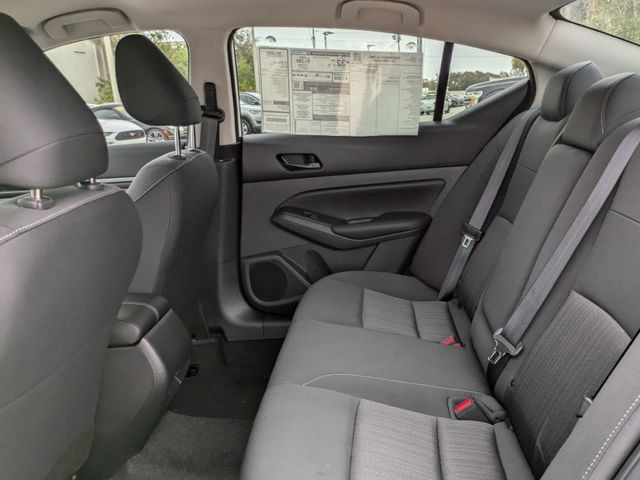 2025 Nissan Altima - Photo 13