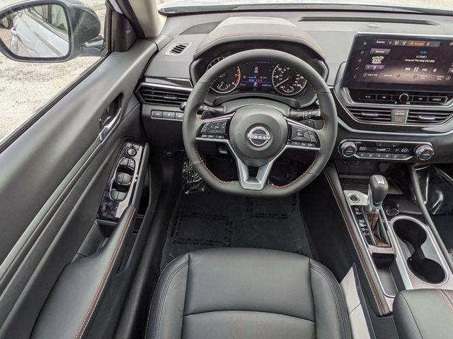2025 Nissan Altima - Photo 15