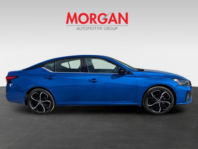 2025 Nissan Altima - Photo 8